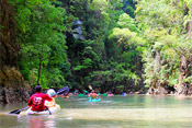 อ่าวพังงาเขาตะปูพายเรือแคนนูโดยเรือสปีดโบ้ท